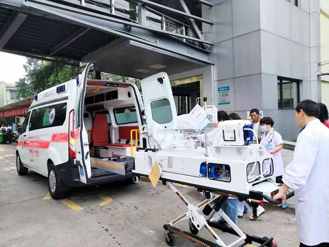 康定市长短途救护车转院